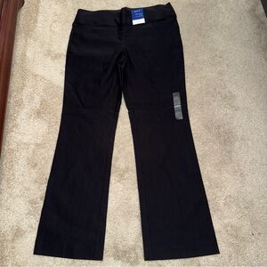 Apt. 9 Bootcut Pants in Black